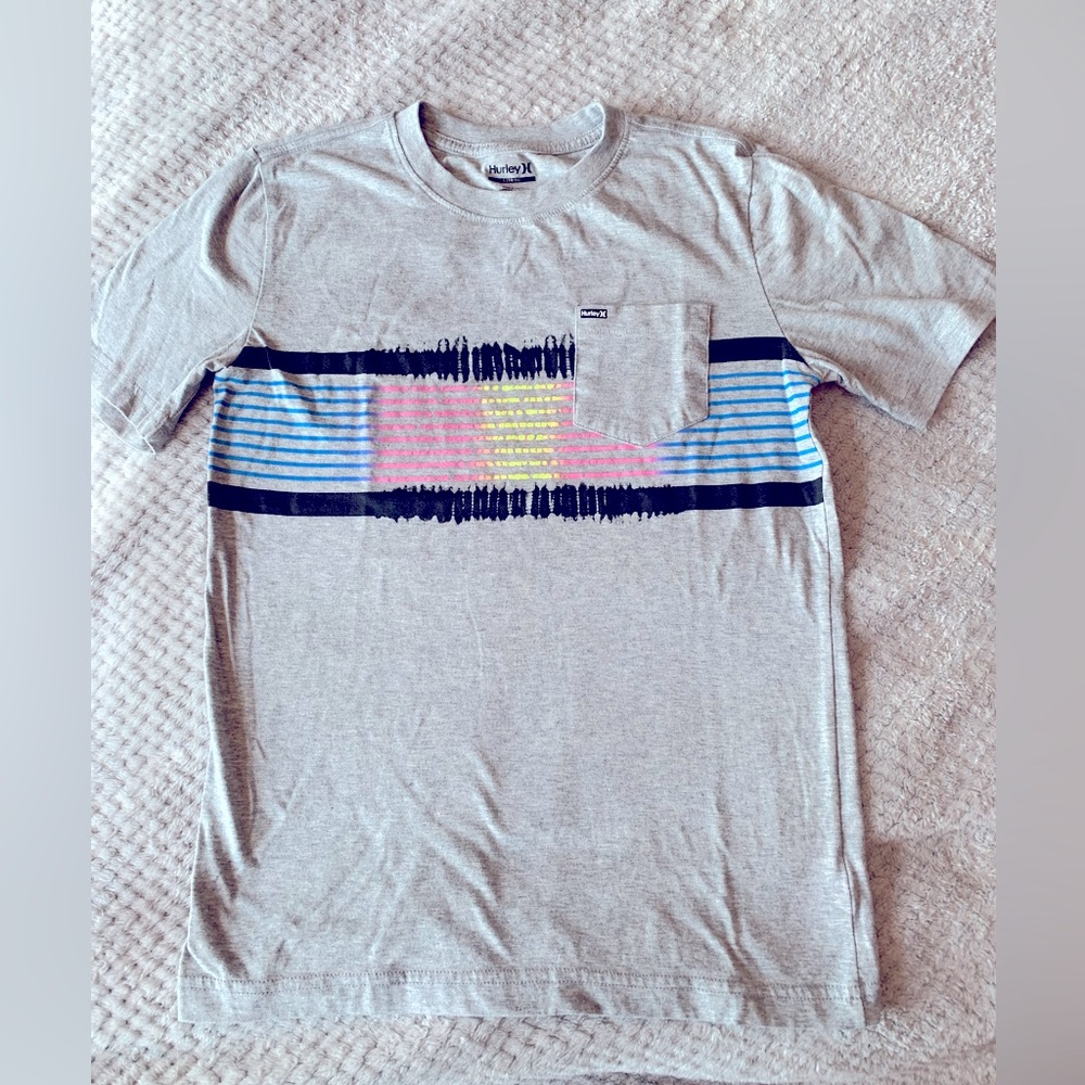 Hurley boys t-shirt never worn boys size 14/16